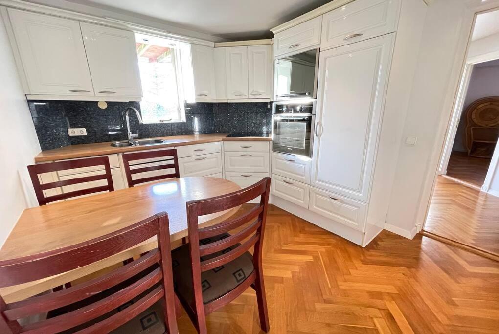 Cozy Centrally Located Apartment In Рейкьявик Экстерьер фото
